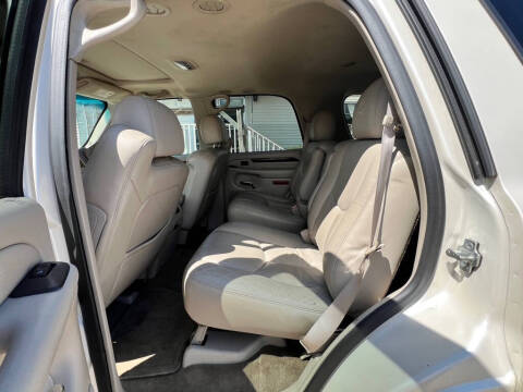 2004 Cadillac Escalade
