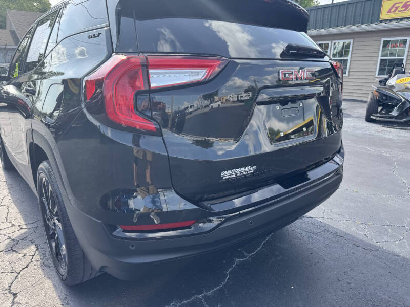 2023 GMC Terrain SLT