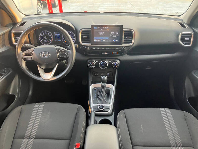 2021 Hyundai Venue SEL