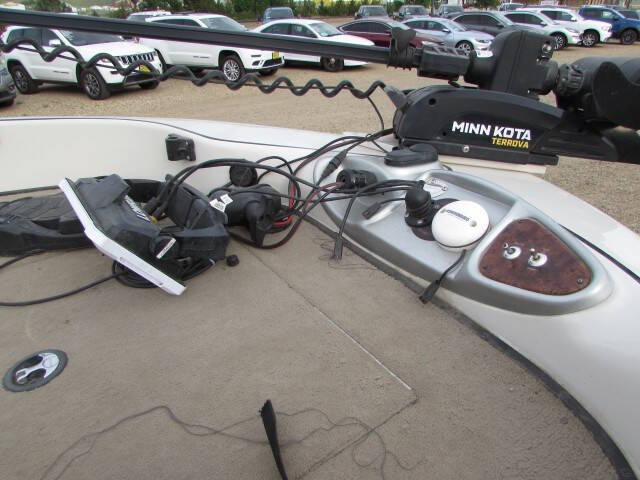 2009 Tracker 290 SPORT