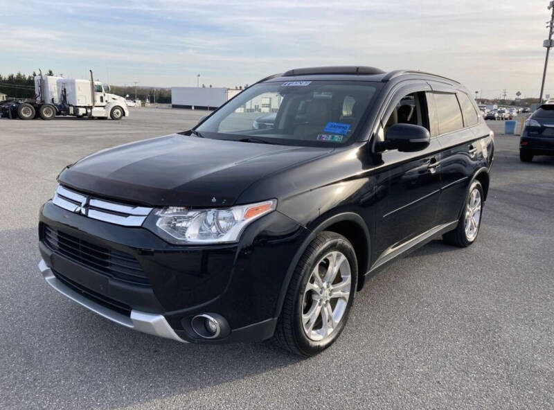 2015 Mitsubishi Outlander for sale at Tri state leasing in Hasbrouck Heights NJ