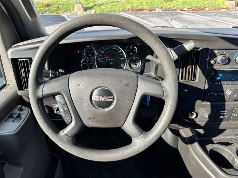 2021 GMC Savana 2500