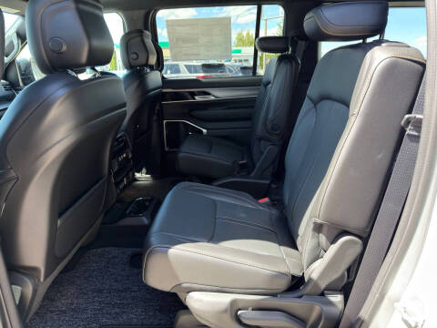 2026 Jeep Grand Wagoneer