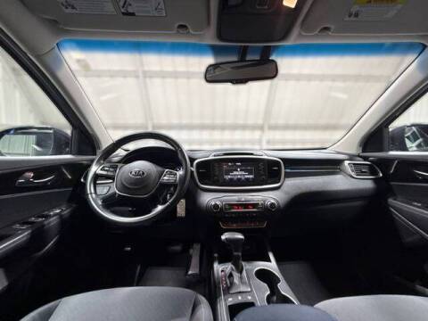 2019 Kia Sorento LX