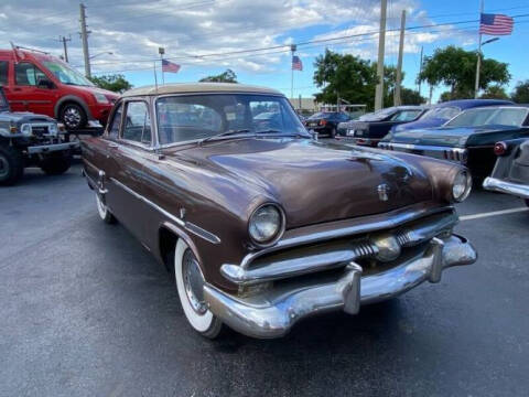 1953 Ford Crestline