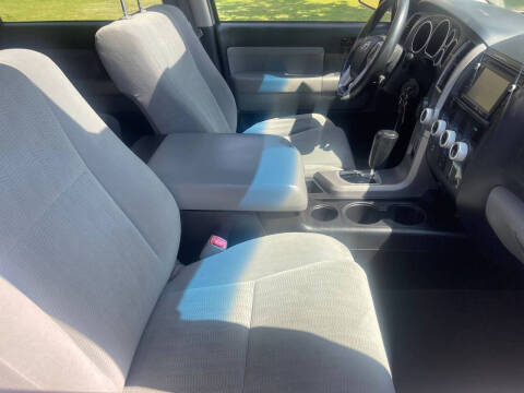 2016 Toyota Sequoia SR5