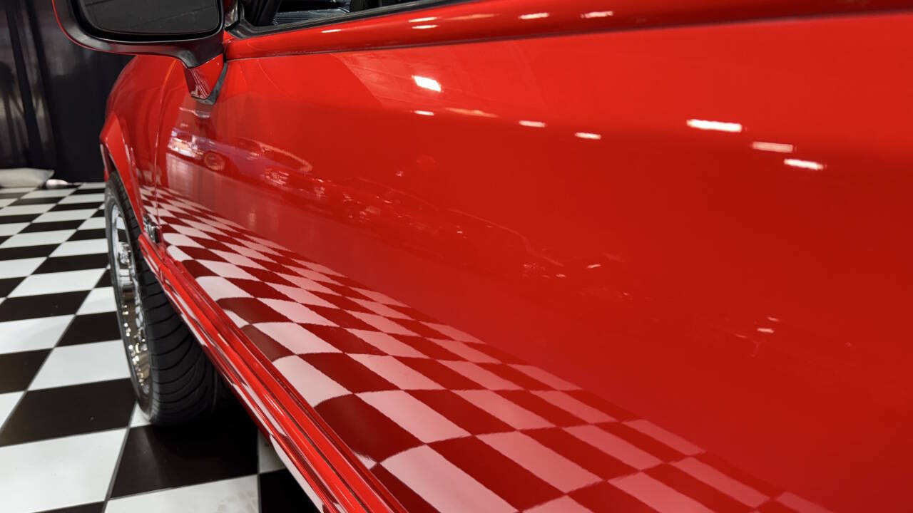 1992 Ford Mustang 20