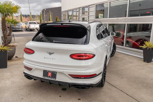 2021 Bentley Bentayga 12