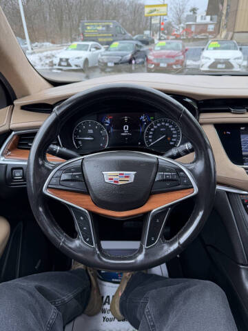 2017 Cadillac XT5 Platinum
