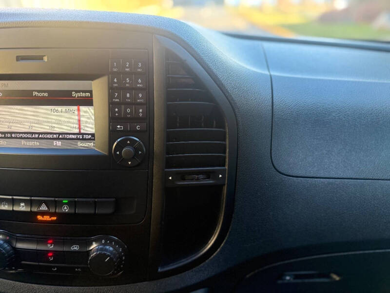 2016 Mercedes-Benz Metris