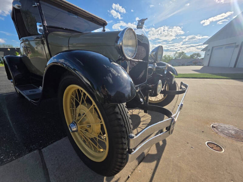 1928 Ford Roadster