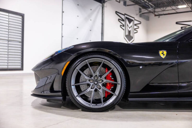 2021 Ferrari 812 GTS
