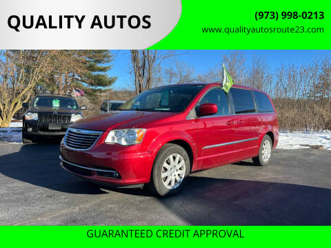 2014 Chrysler Town and Country for sale at QUALITY AUTOS in Hamburg NJ