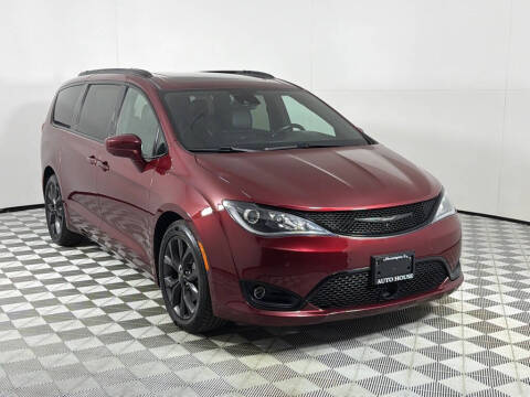 2019 Chrysler Pacifica Touring L Plus