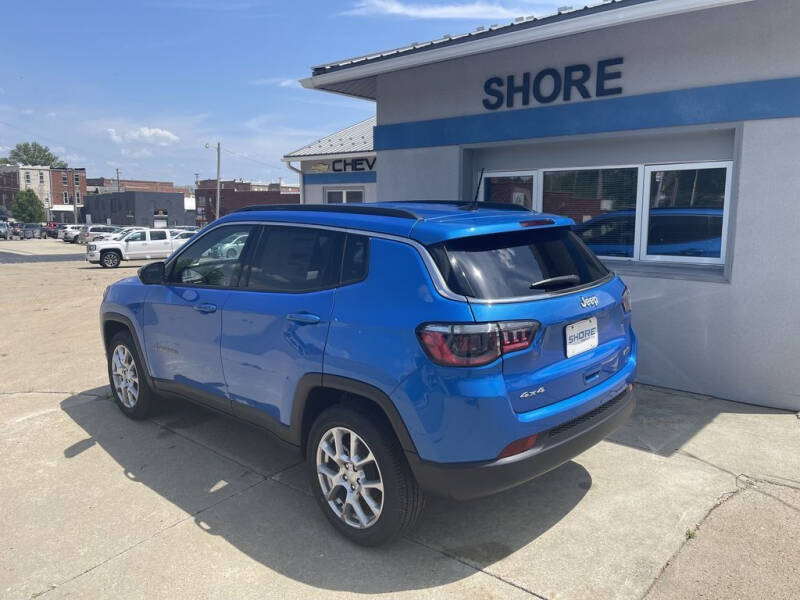 2023 Jeep Compass Latitude Lux