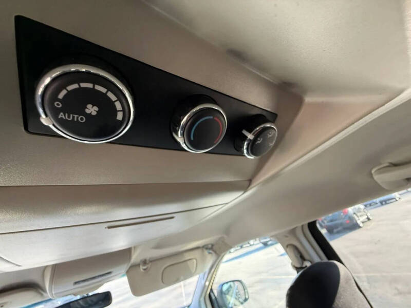 2011 Dodge Grand Caravan Crew
