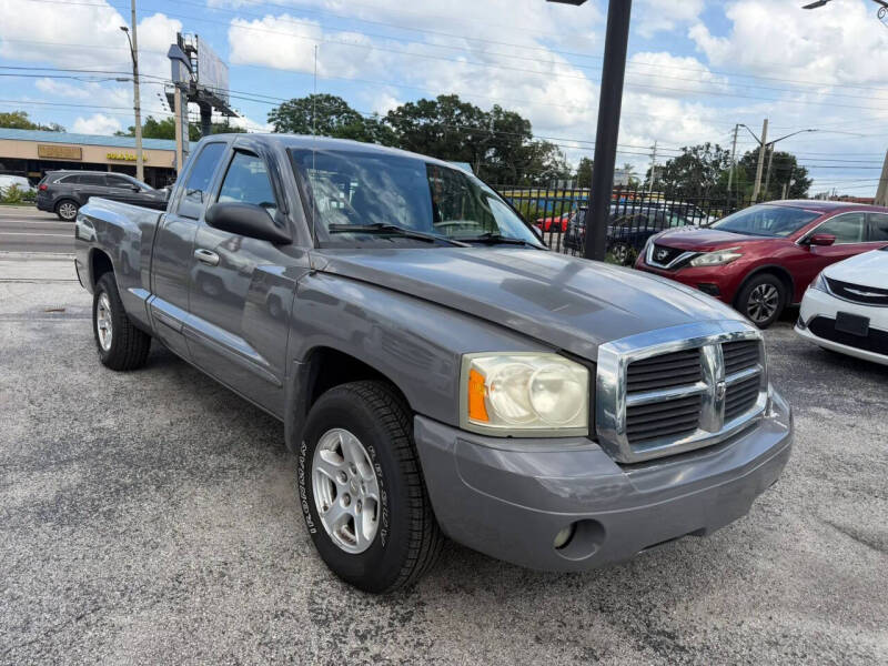 2005 Dodge Dakota SLT