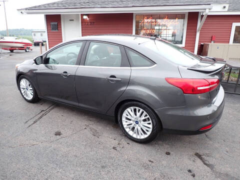 2017 Ford Focus Titanium