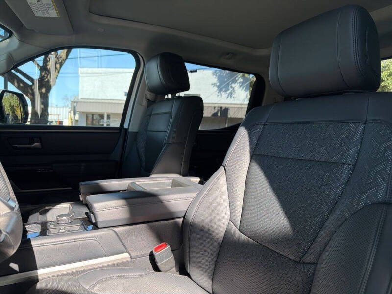 2023 Toyota Tundra Limited HV