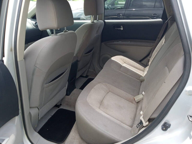 2011 Nissan Rogue SV