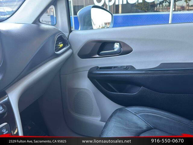 2017 Chrysler Pacifica Touring Plus