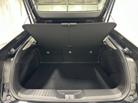 2025 Toyota Prius XLE