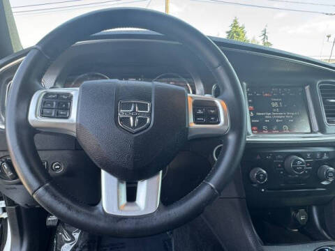 2013 Dodge Charger SXT Plus
