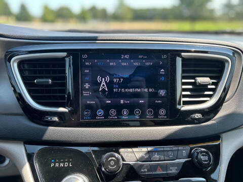 2020 Chrysler Pacifica Touring L Plus