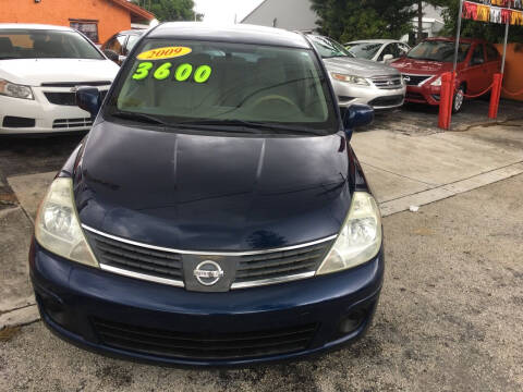 2009 Nissan Versa for sale at Versalles Auto Sales in Hialeah FL