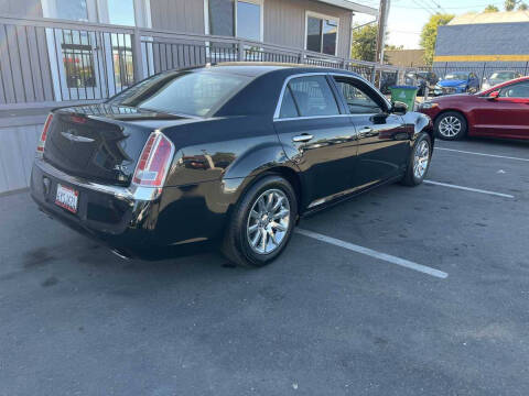 2013 Chrysler 300 C