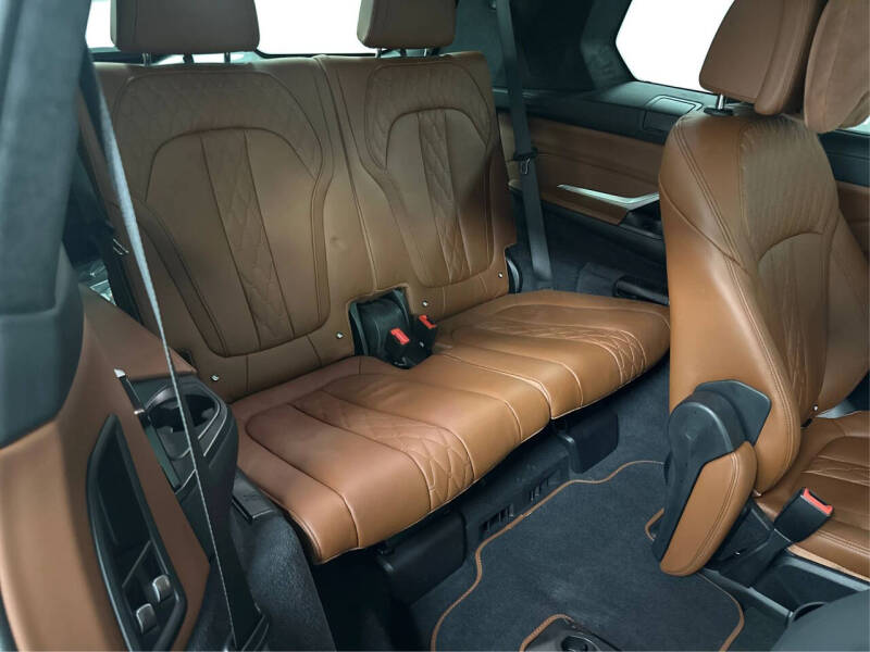 2024 BMW X7 ALPINA XB7