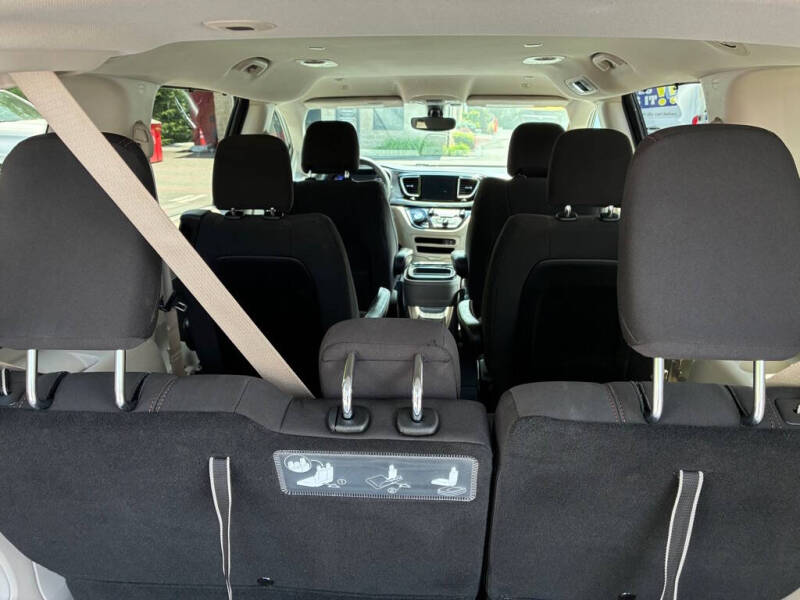 2020 Chrysler Pacifica Touring