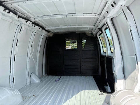 2020 Chevrolet Express 2500