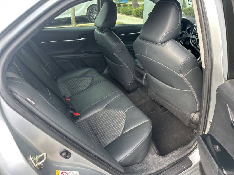 2018 Toyota Camry SE