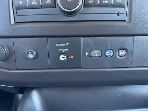 2023 Chevrolet Express 2500