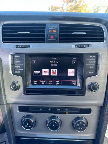 2015 Volkswagen Golf TSI S