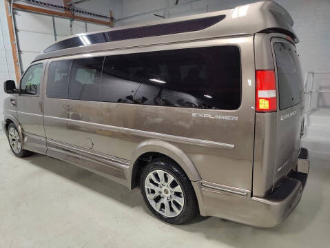 2022 Chevrolet Express 2500