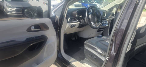 2017 Chrysler Pacifica Touring Plus