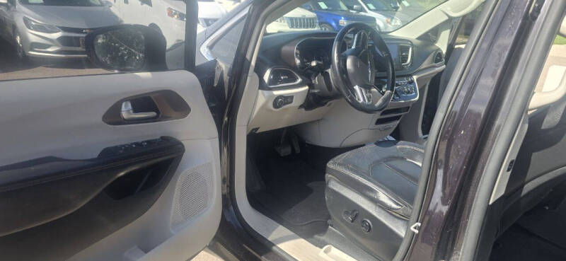 2017 Chrysler Pacifica Touring Plus