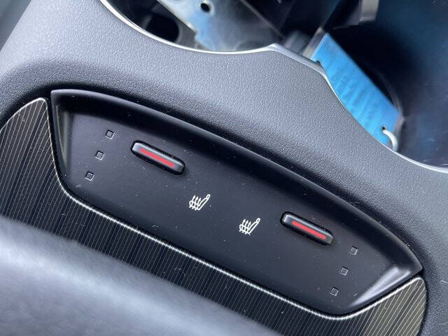 2023 Toyota Venza LE