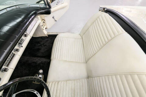 1957 Ford Thunderbird