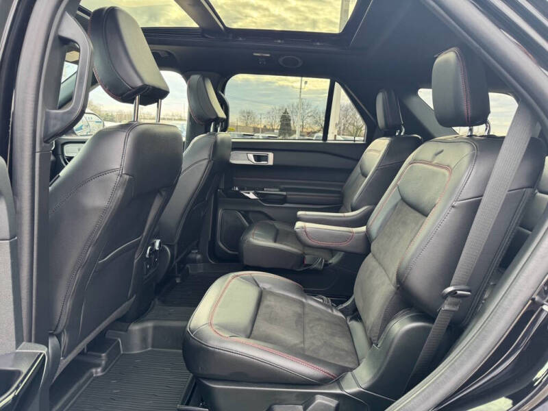 2023 Ford Explorer ST-Line