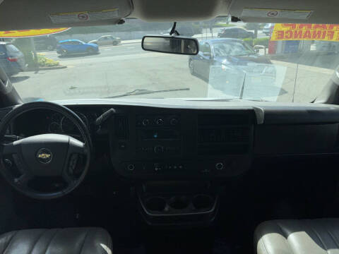 2021 Chevrolet Express 2500