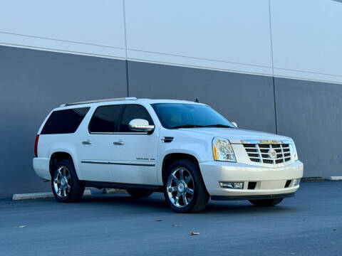 2012 Cadillac Escalade ESV Luxury