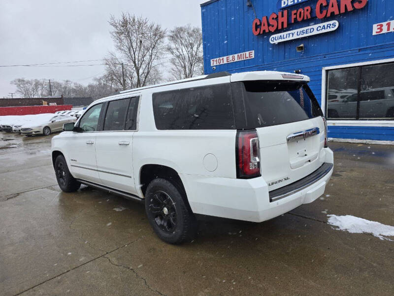 2015 GMC Yukon XL Denali photo 3