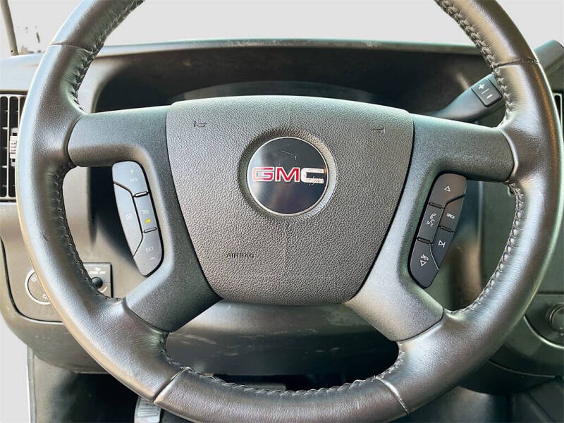 2023 GMC Savana 3500