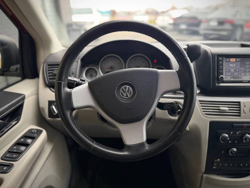 2010 Volkswagen Routan