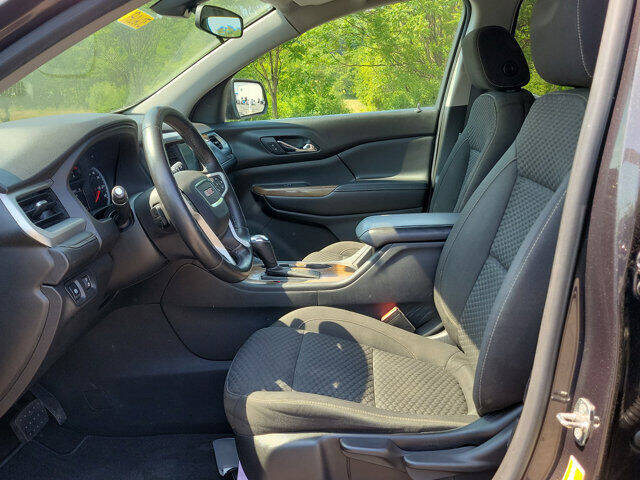 2017 GMC Acadia SLE-1