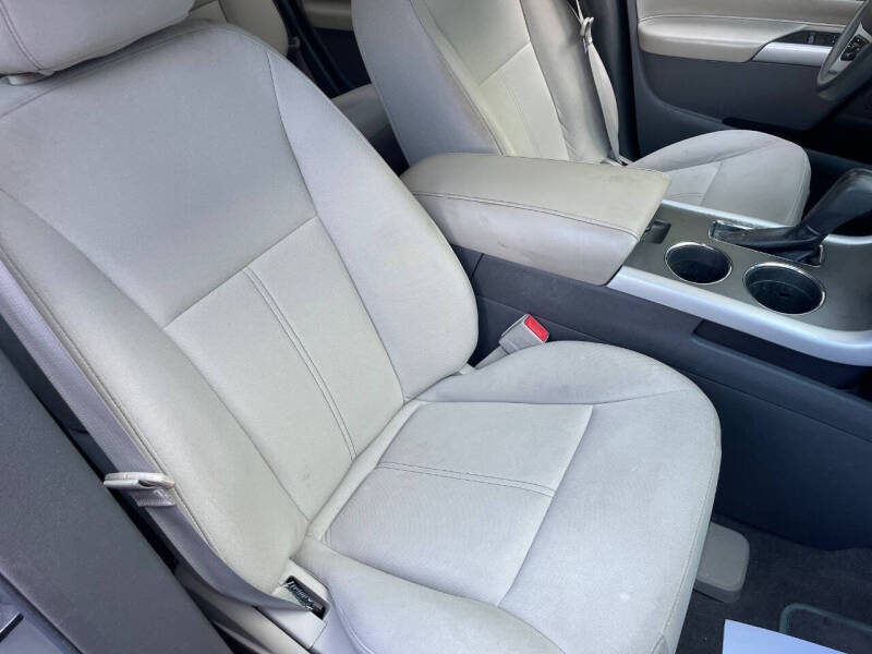 2013 Ford Edge SE