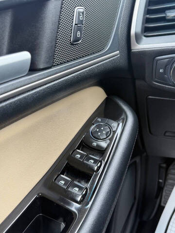 2020 Ford Edge SEL